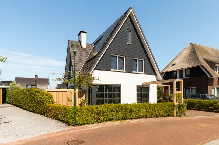 Photo 5 of Laantje van Bruijn 55