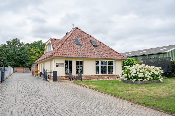 Dambroek 31, Baak