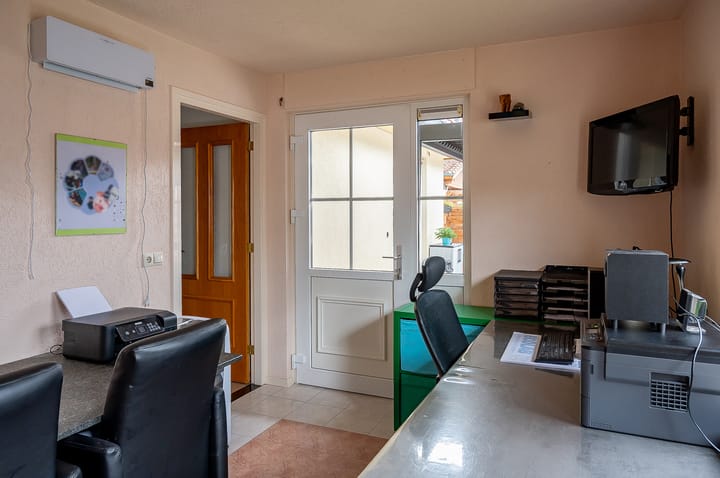 Photo 23 of Dambroek 31