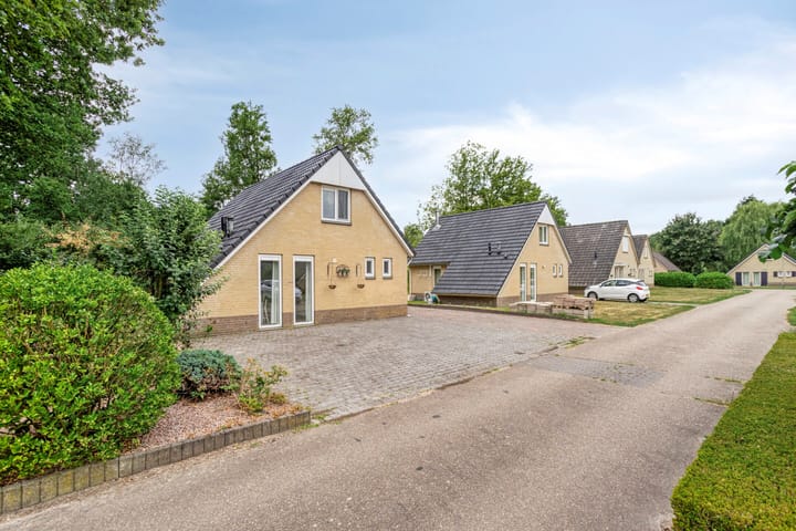 Photo 2 of Zwembadweg 2-B150