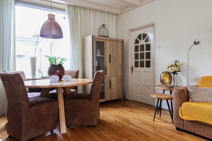 Foto 15 van Weeshuisstraat 17