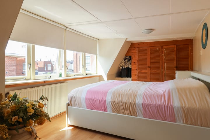 Foto 34 van Weeshuisstraat 17