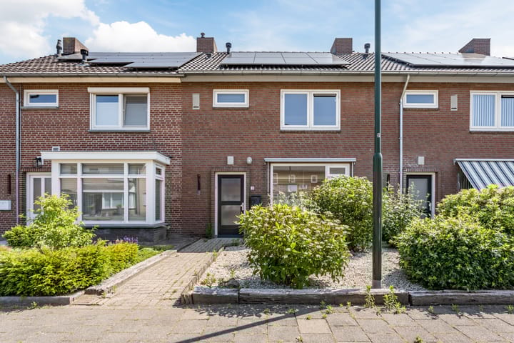 Foto 2 van Margrietstraat 3