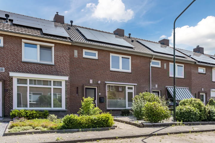 Foto 1 van Margrietstraat 3