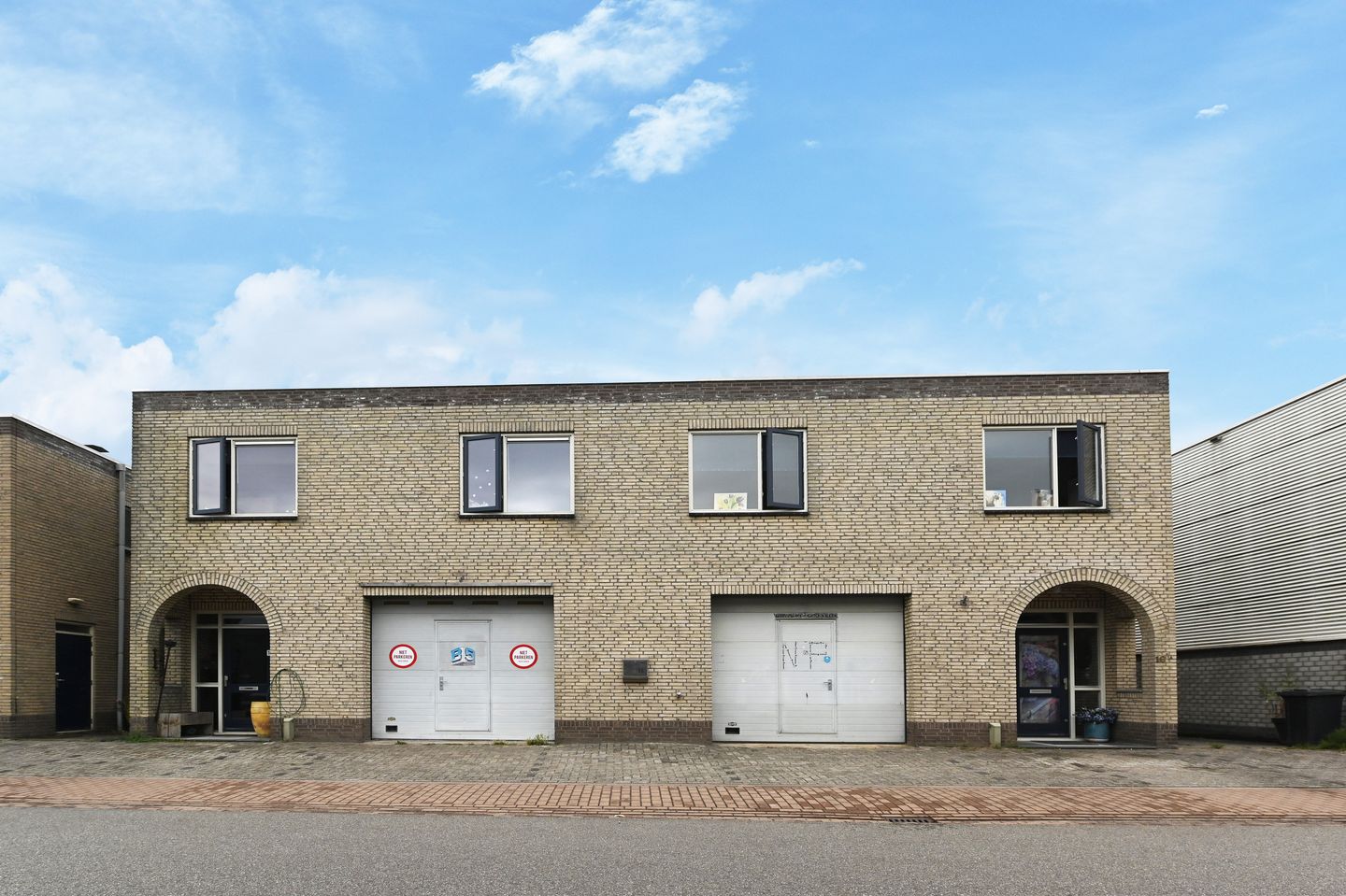 View photo 1 of Edisonstraat 16