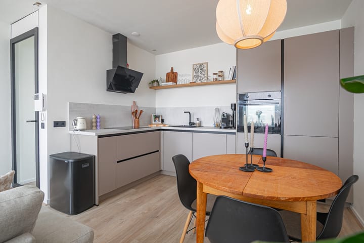 Foto 2 van Adelbert van Scharnlaan F 62