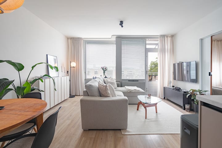 Foto 3 van Adelbert van Scharnlaan F 62