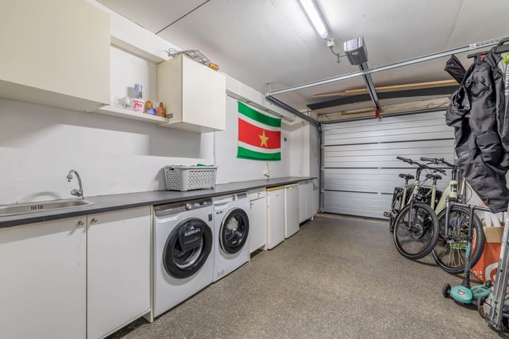 Foto 10 van Brigantijn 100