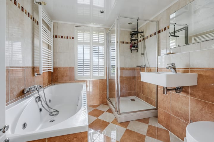 Photo 15 of Anton Wachterburg 56