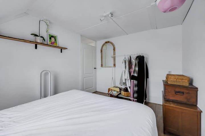 Photo 18 of Anton Wachterburg 56