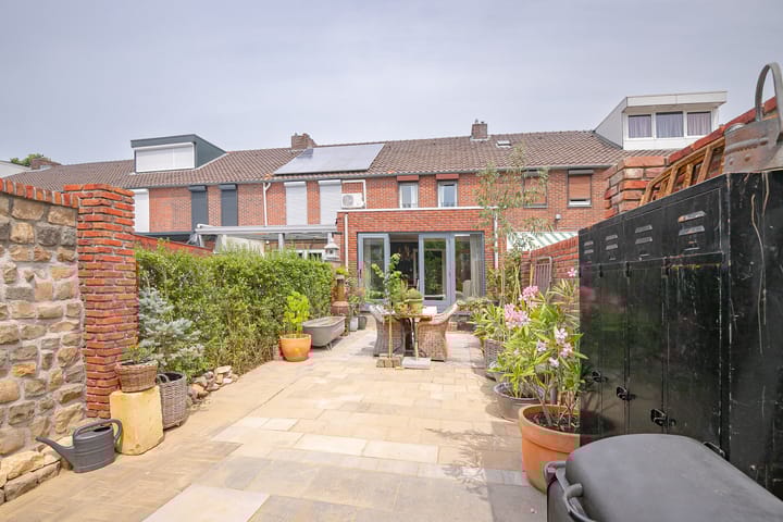 Foto 22 van Louis Delruellestraat 14