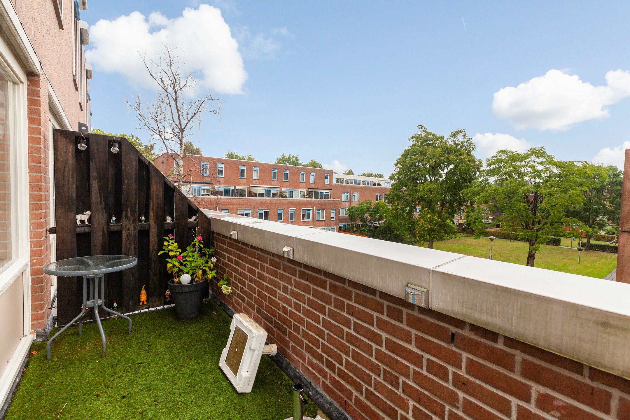 Photo 3 of Robert Schumanring 101