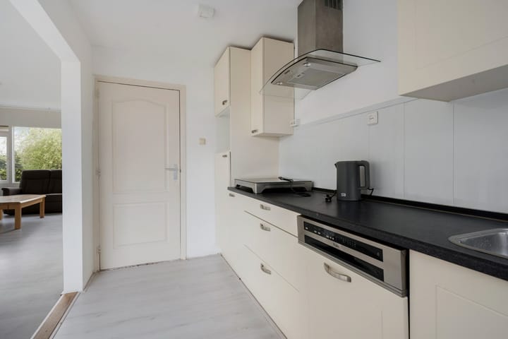 Foto 8 van Voeghoutenstraat 236