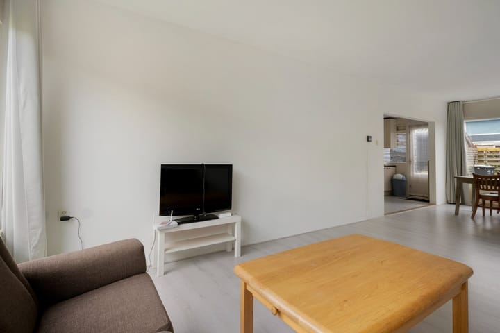 Foto 14 van Voeghoutenstraat 236