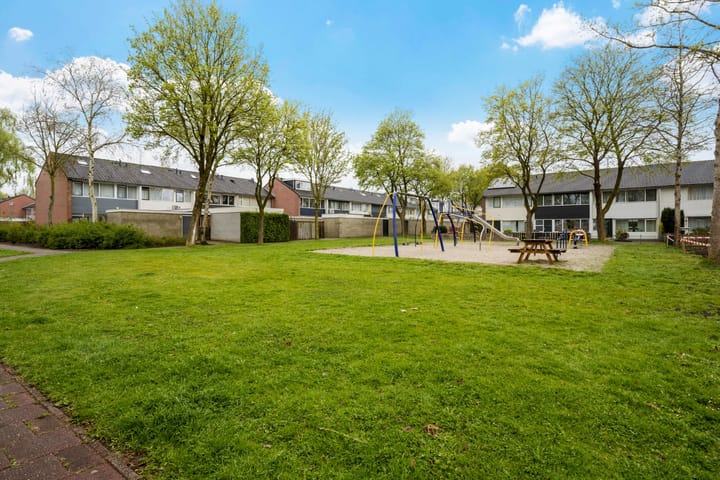 Foto 34 van Voeghoutenstraat 236