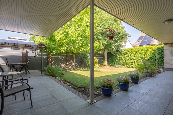 Foto 21 van van Gronsveldstraat 10