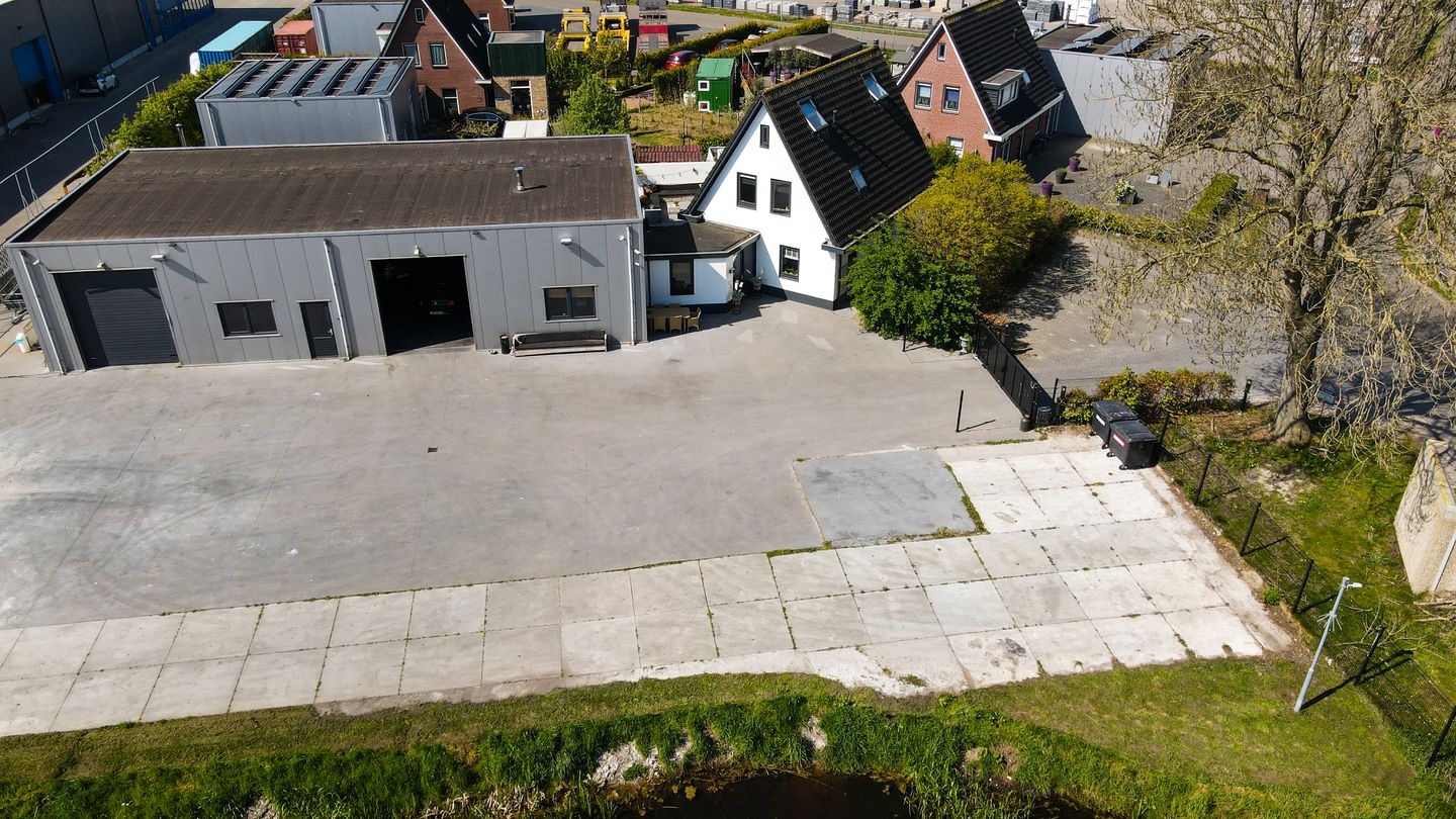 View photo 2 of Koematen 46