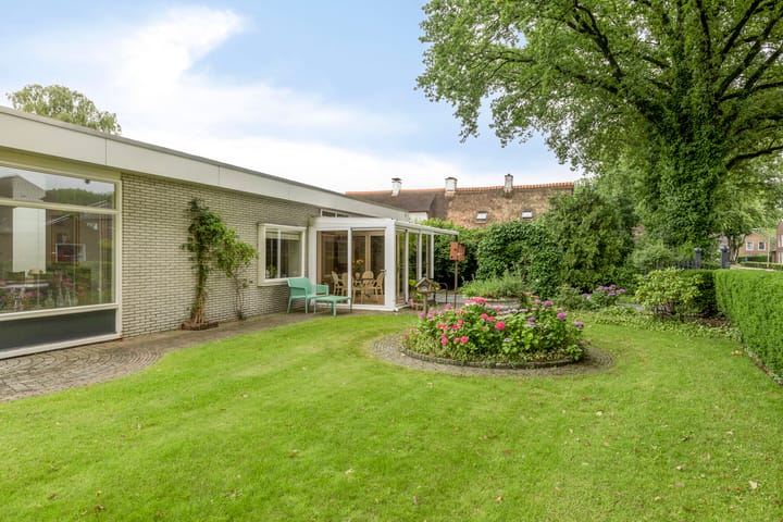 Foto 33 van Veenkampenweg 21