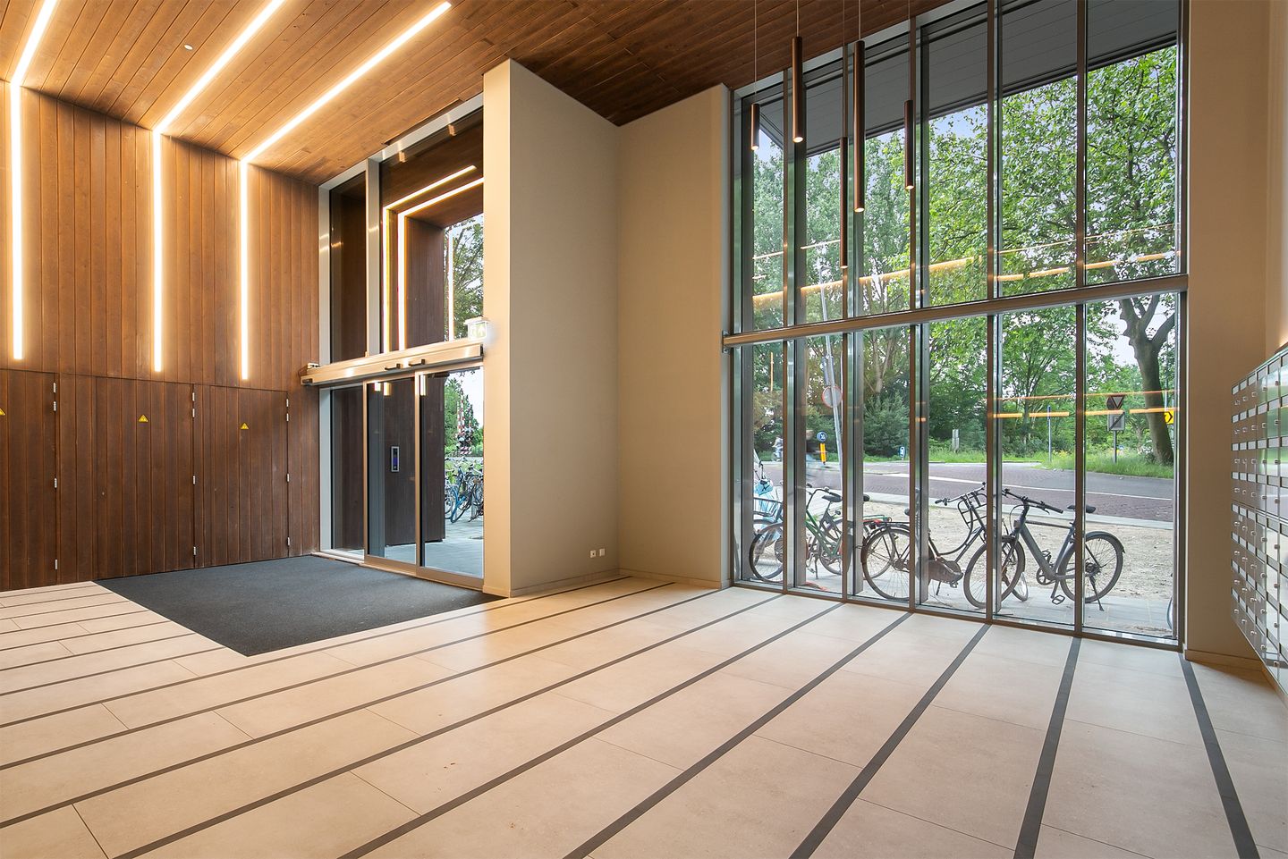 Foto 4 van Friesestraatweg 141-28