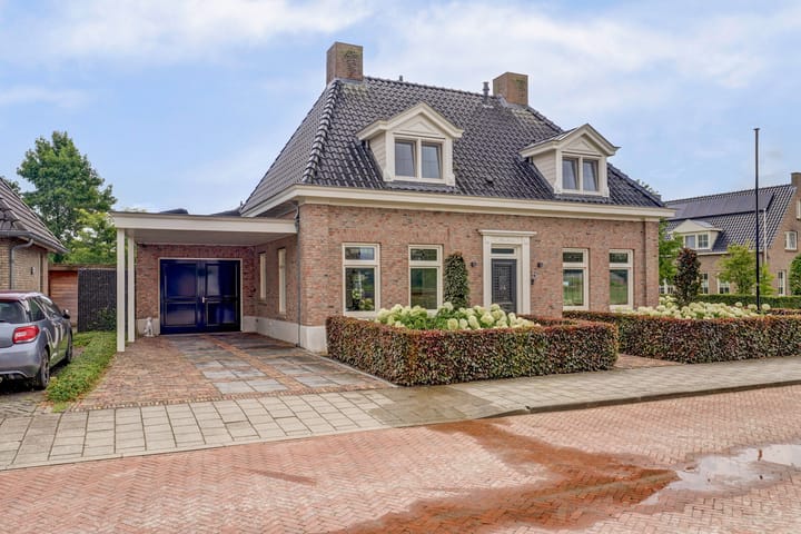 Photo 28 of Klaproos 5