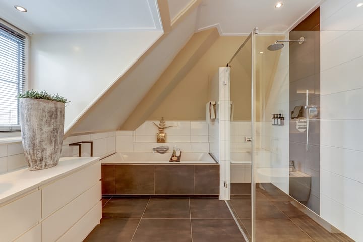 Photo 18 of Klaproos 5