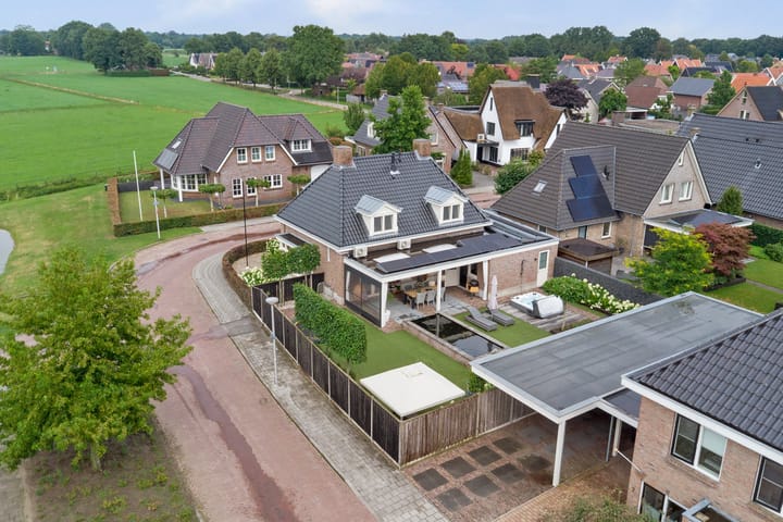 Photo 27 of Klaproos 5