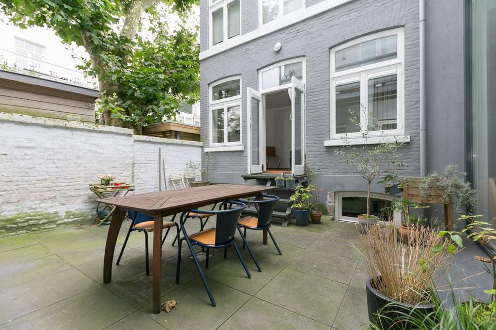 Foto 27 van De Ruijterstraat 66