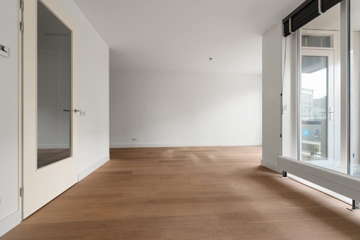 Foto 12 van Plein 1944 92-A