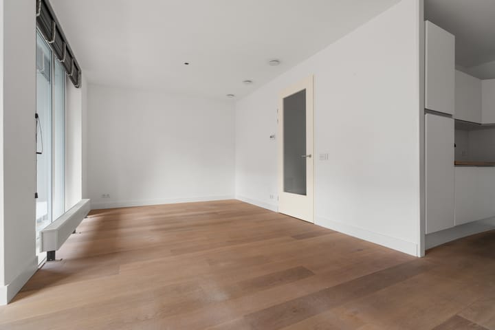 Foto 15 van Plein 1944 92-A