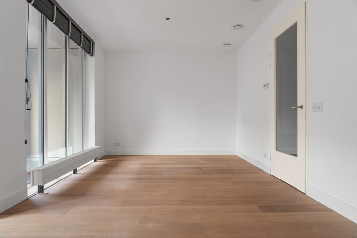 Foto 17 van Plein 1944 92-A