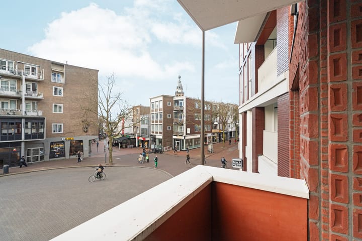 Foto 25 van Plein 1944 92-A