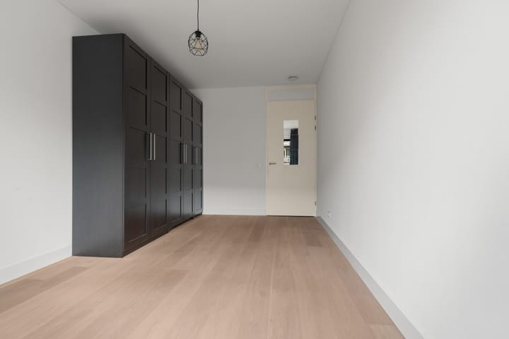 Foto 29 van Plein 1944 92-A