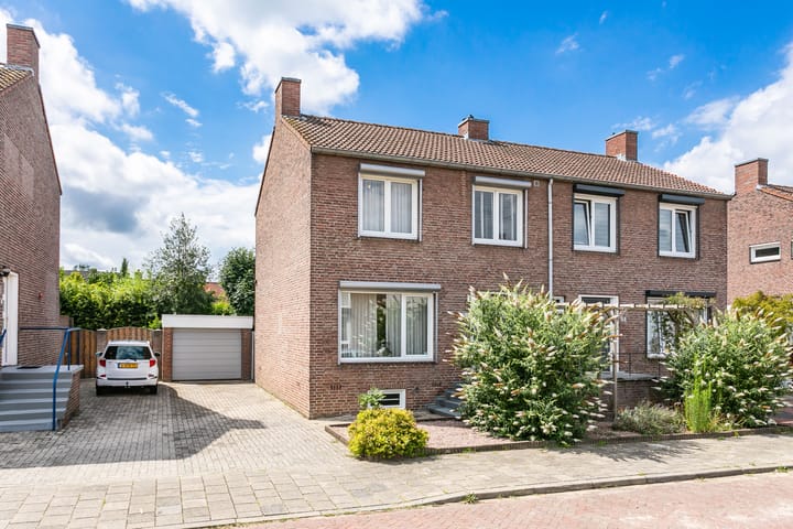 Burg. Willemsstraat 26