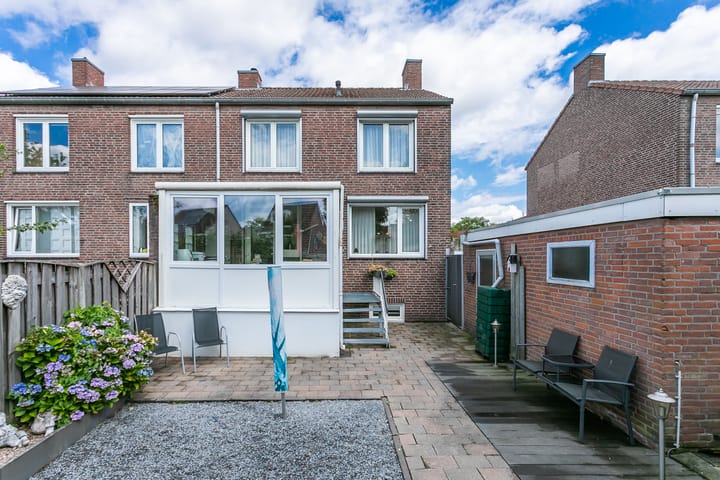 Foto 3 van Burg. Willemsstraat 26