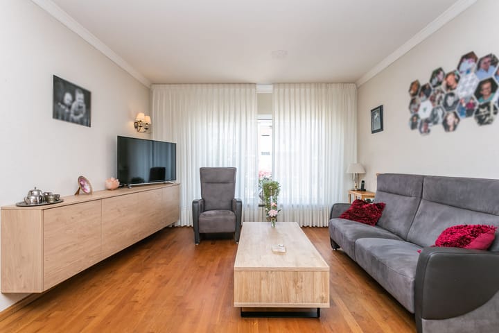 Foto 4 van Burg. Willemsstraat 26