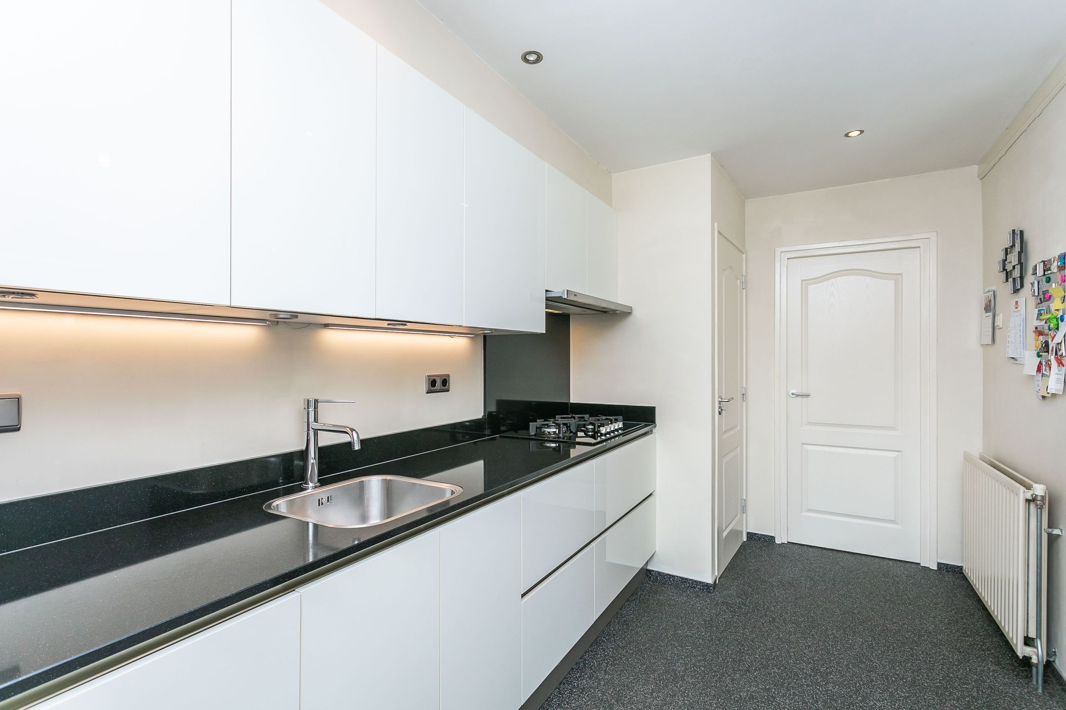 Foto 12 van Burg. Willemsstraat 26