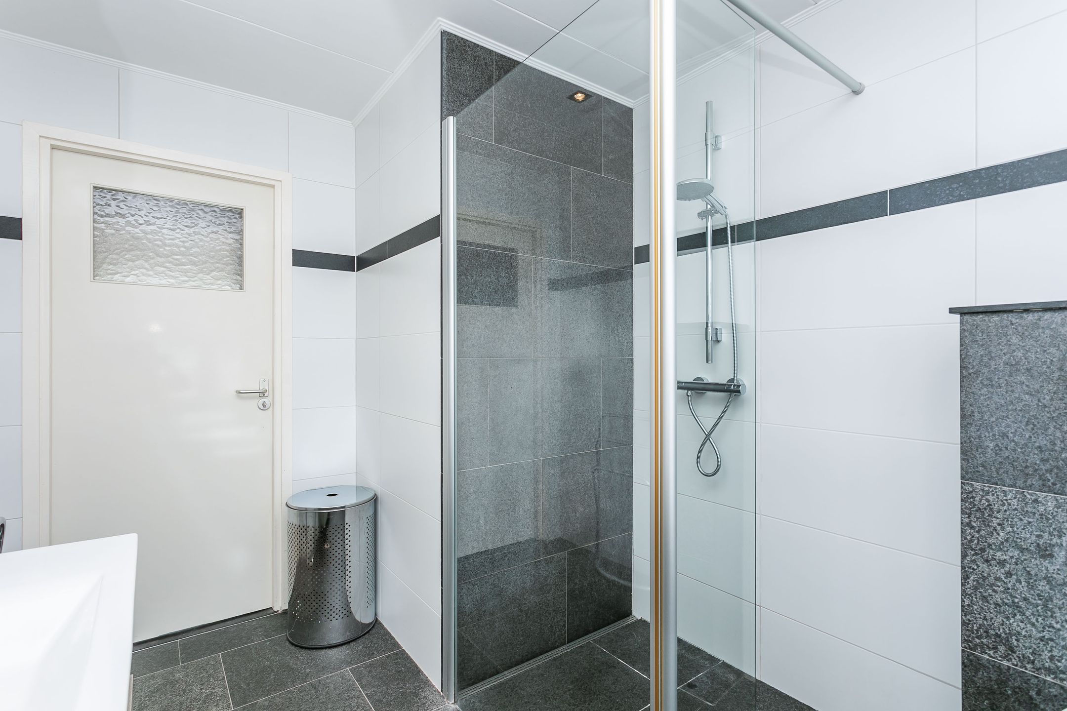 Foto 24 van Burg. Willemsstraat 26