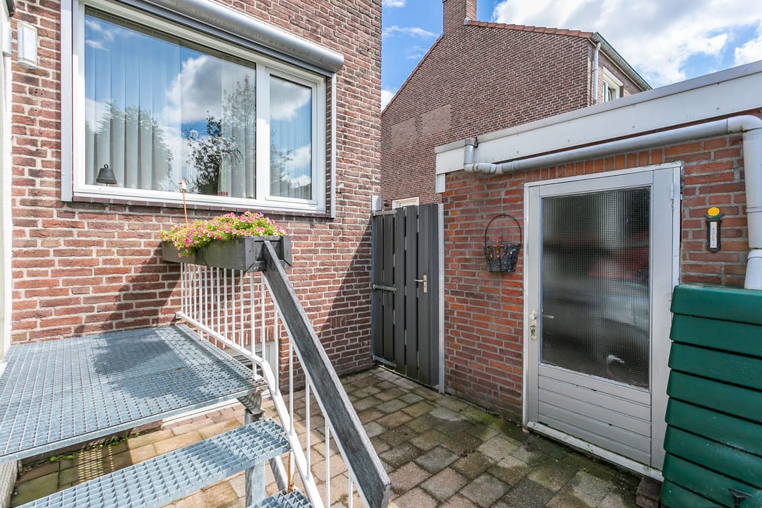 Foto 31 van Burg. Willemsstraat 26