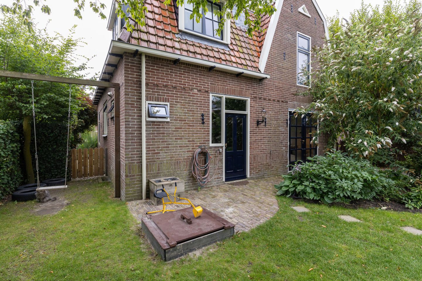 Foto 25 van Dr.Nuijensstraat 43