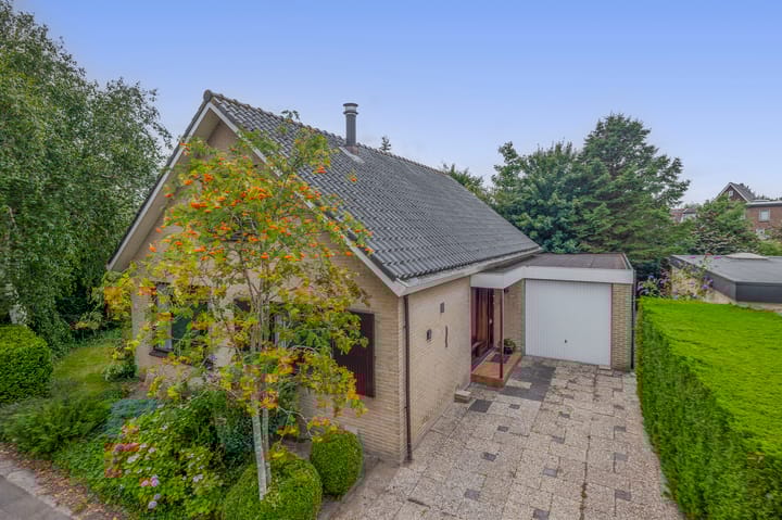 Photo 37 of Burgemeester Klinkhamerweg 65