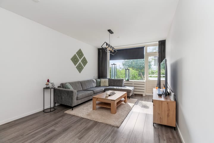 Foto 7 van Van Anrooystraat 249