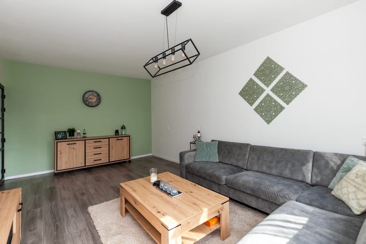 Foto 9 van Van Anrooystraat 249