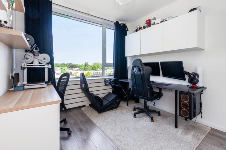 Foto 22 van Van Anrooystraat 249