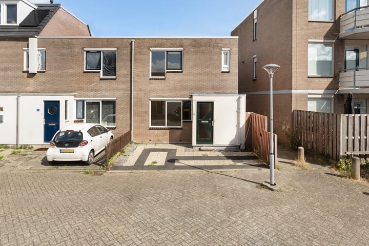 Foto 1 van Hermann Hesse-erf 72