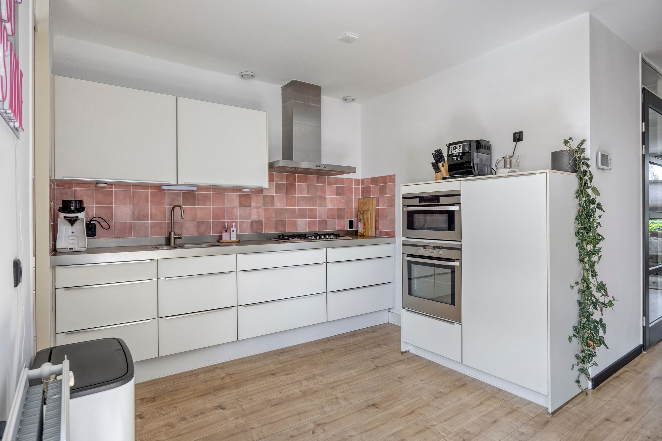 Photo 3 of Brunel 19