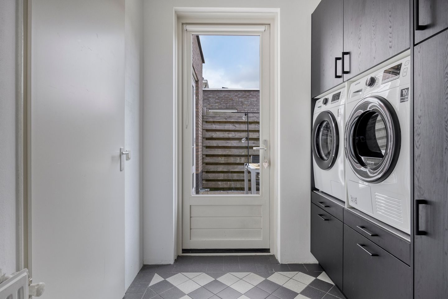 Photo 20 of Brunel 19