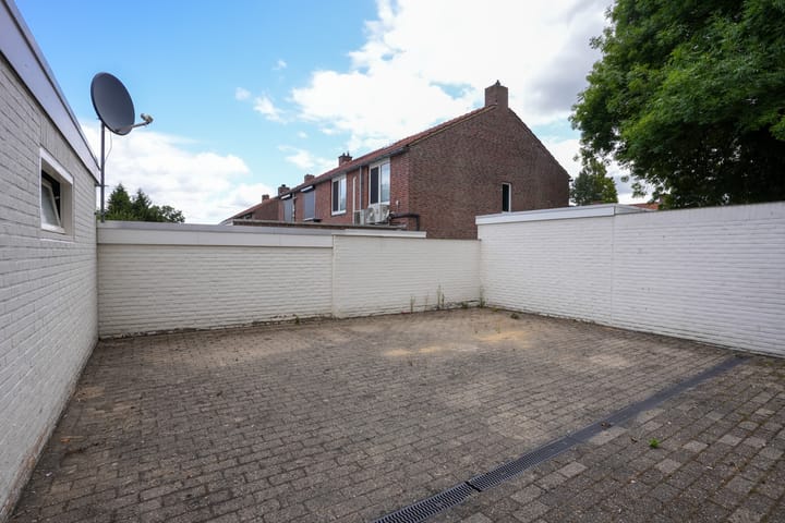 Foto 22 van Beneluxlaan 147