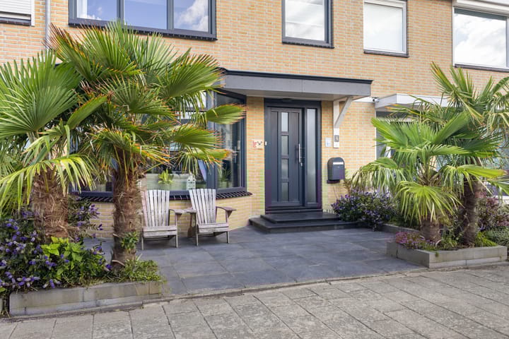 Photo 4 of Sijmon Blaauwboerstraat 4