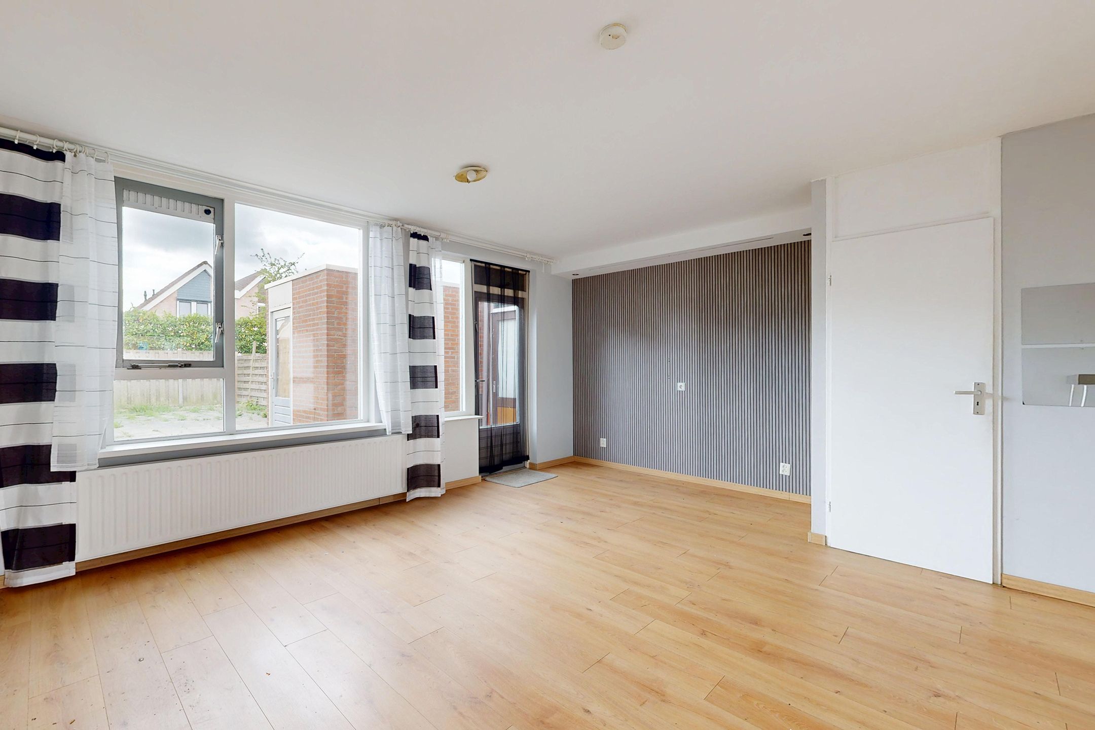 Photo 12 of Merelstraat 42