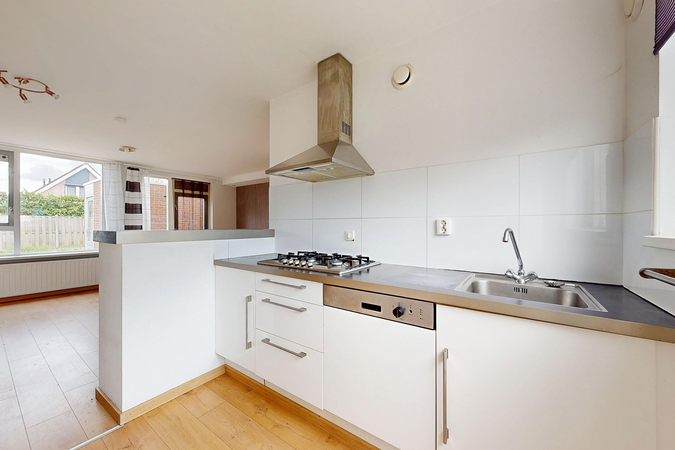 Photo 21 of Merelstraat 42